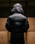 Irongate Arch Puffer – Blackout